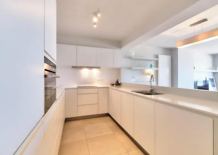 Daire Lecomte - The Shoreline Collection 4