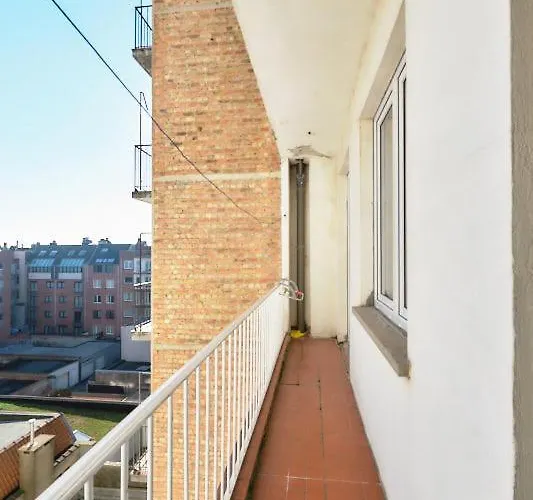 Daire Lecomte - The Shoreline Collection 4